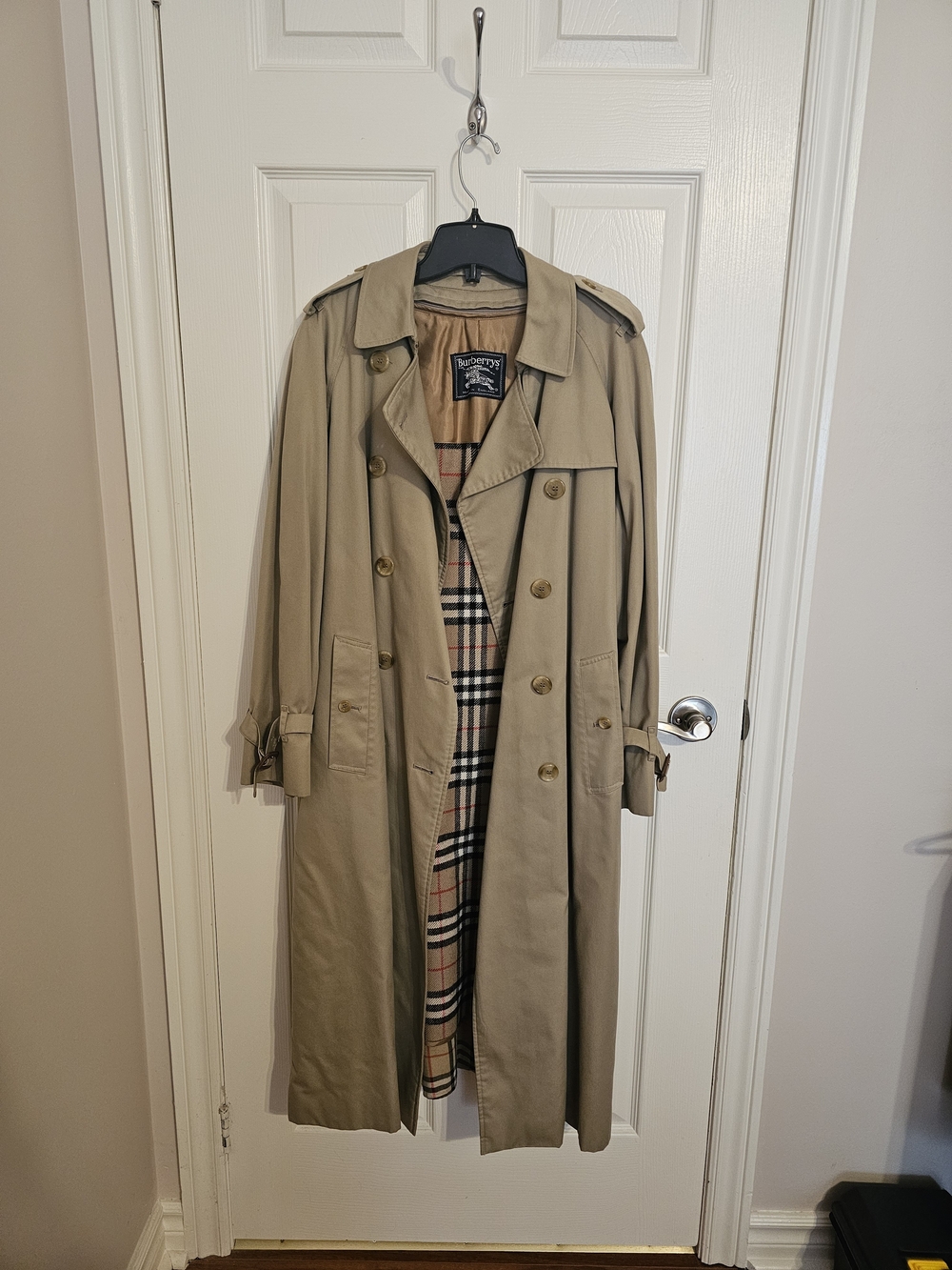 Burberry Vintage Women's Trenchcoat